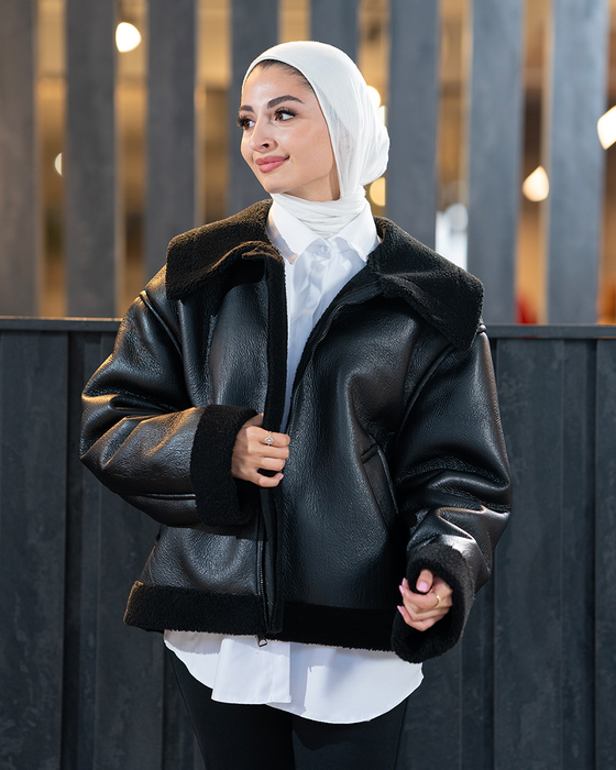 short oversized leather jacket